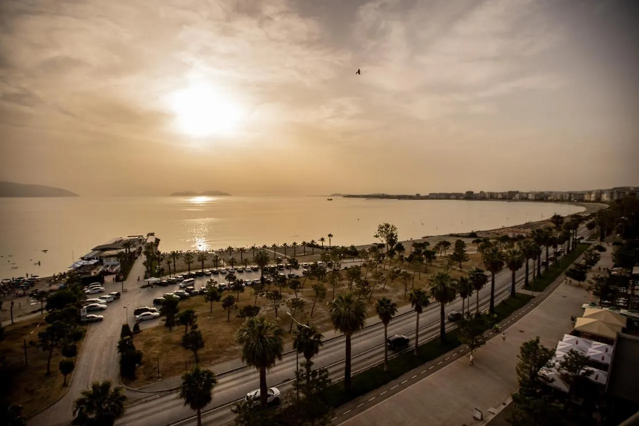 Tropicana Apartment Влёра Албания